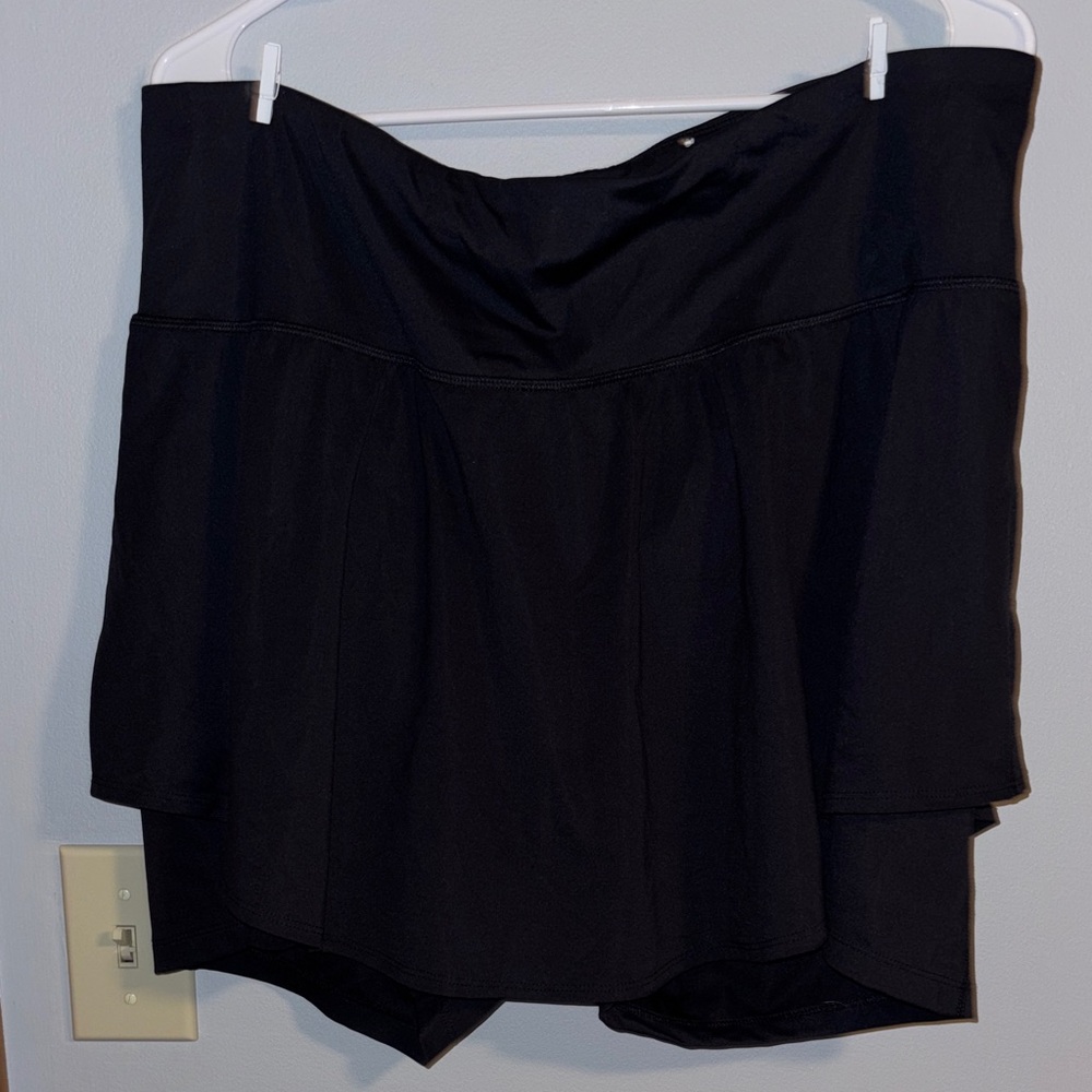Old Navy Active Black High-Rise Skort